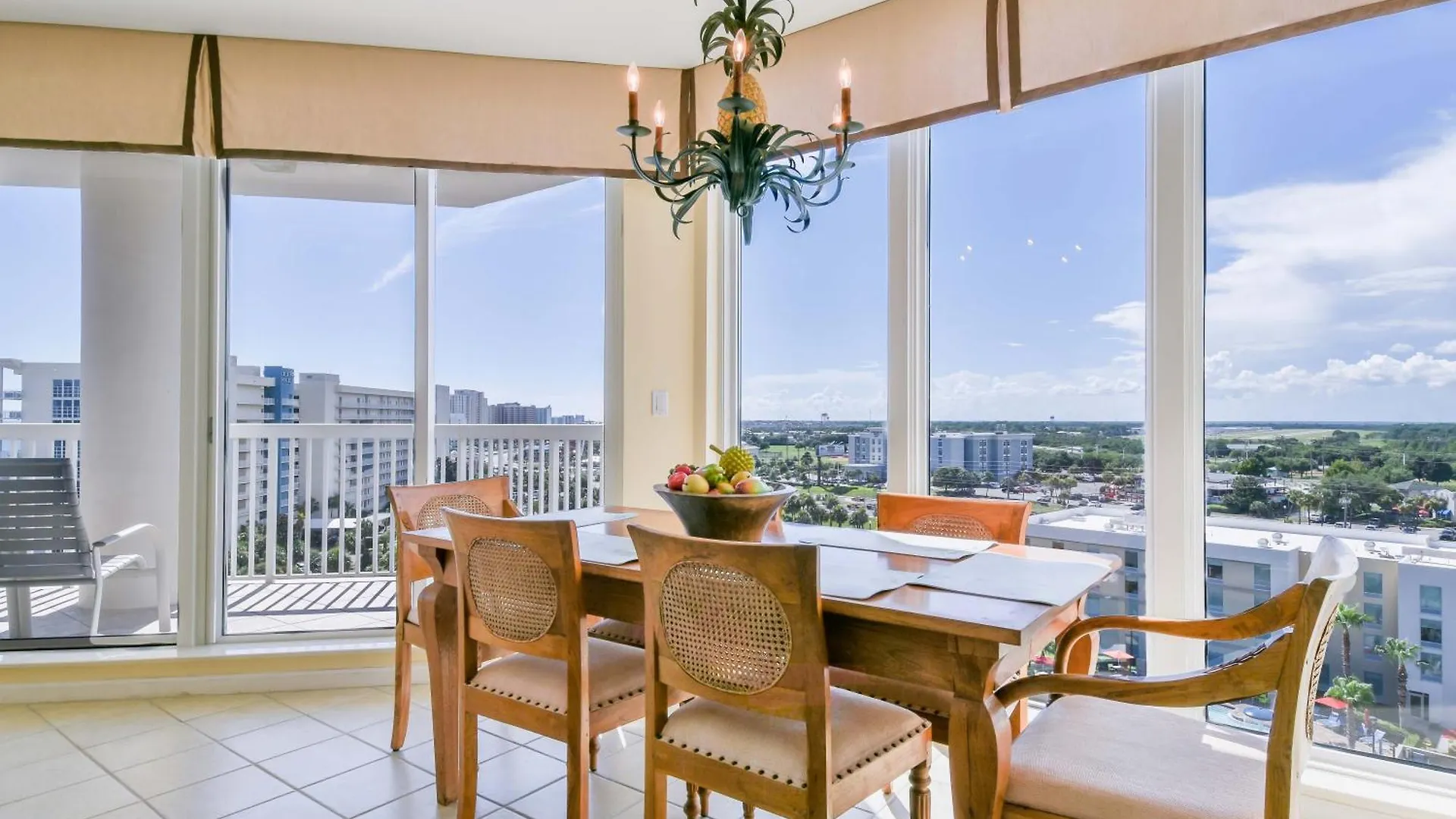 Silver Shells St, Lucia 1006 Destin Apartment